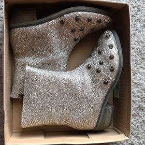 Wren Joyfolie Booties